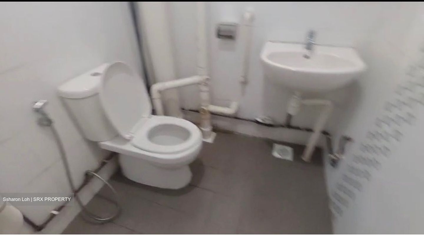 Jurong East Street 24 (Jurong East),  #590813181